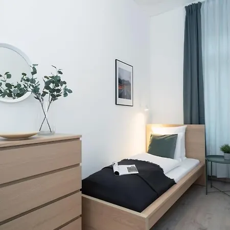 Relaxing Brand New Spot In The Lively Center Daire Budapeşte