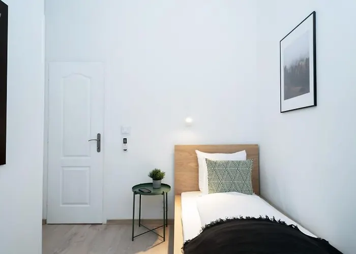 Apartment Relaxing Brand New Spot In The Lively Center *