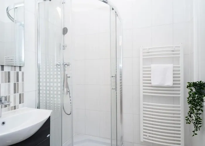 Relaxing Brand New Spot In The Lively Center Apartment Budapest